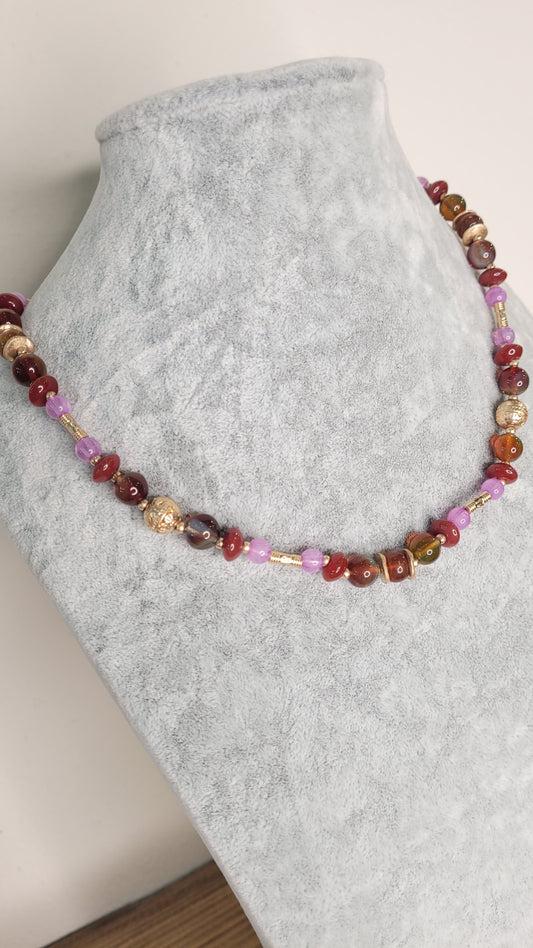 Collana con pietre rosso mix