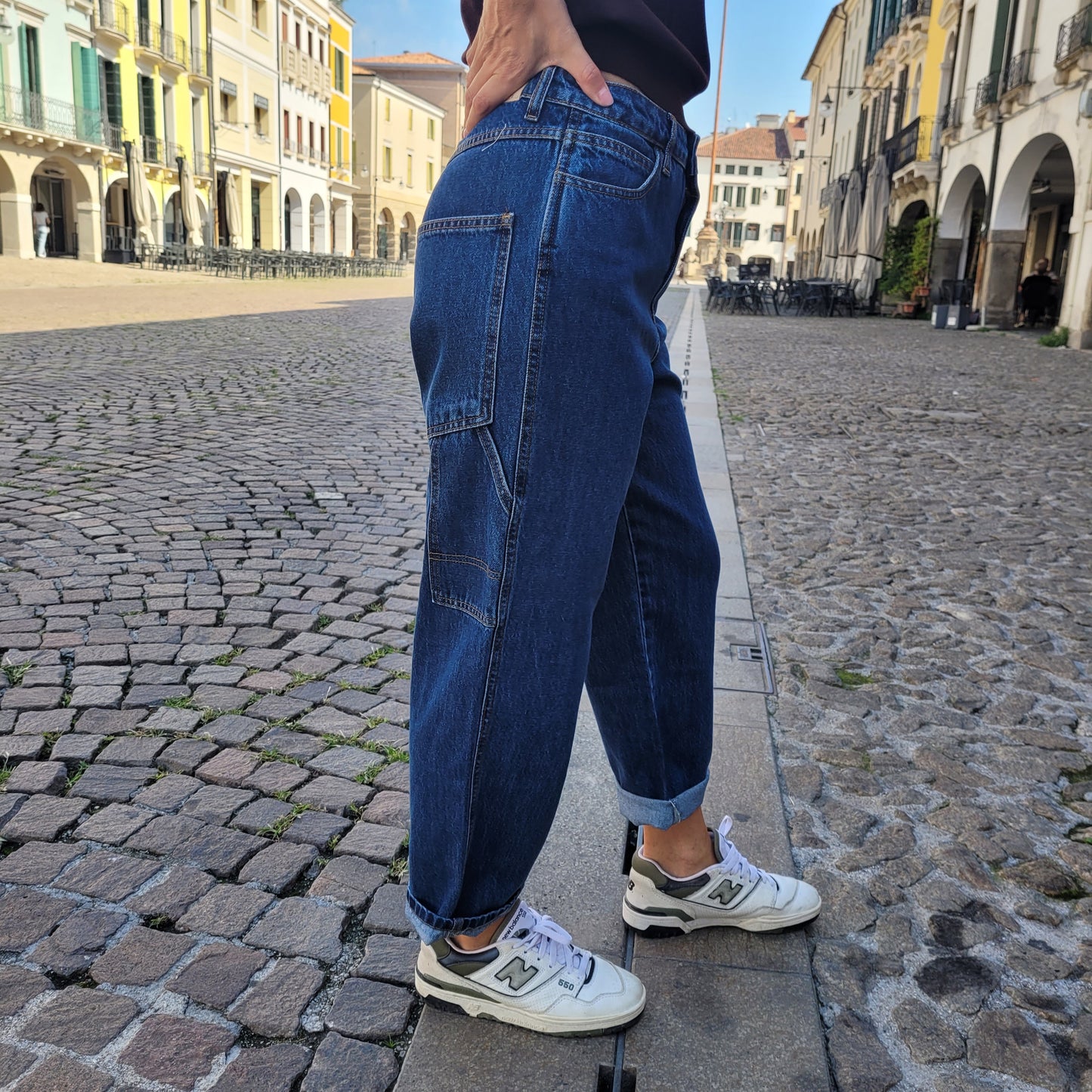 Jeans worker