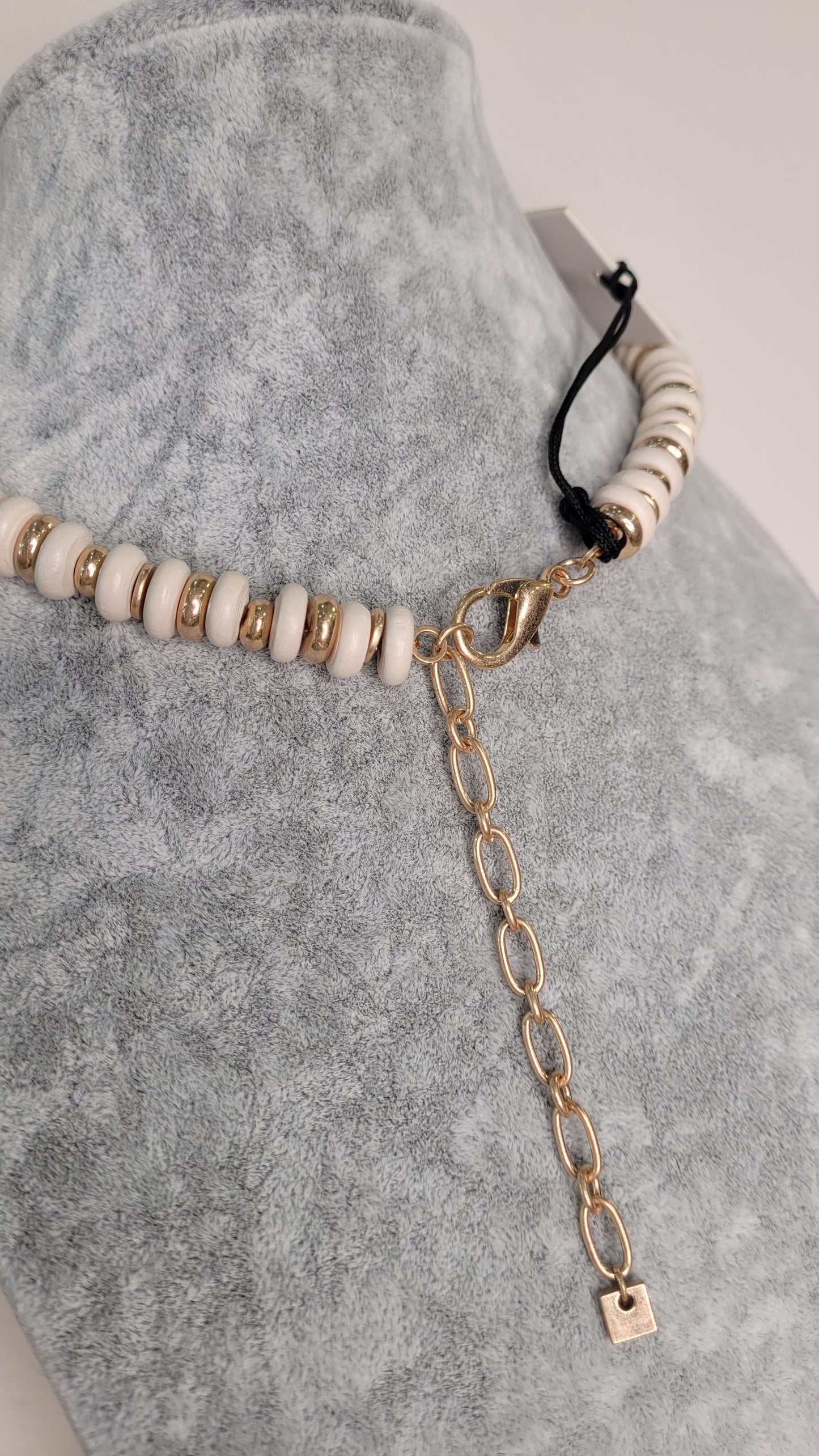 Collana girocollo legno