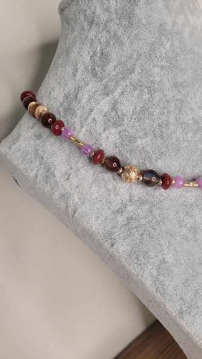 Collana con pietre rosso mix